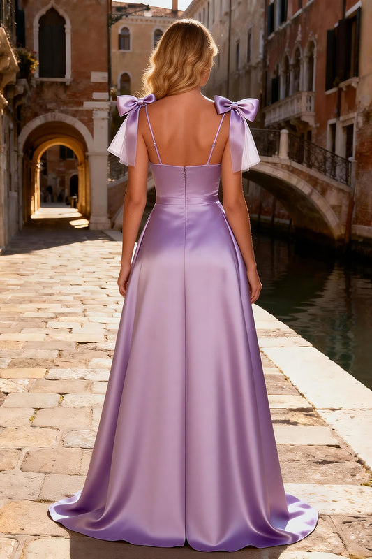 Robe de bal trapèze asymétrique en satin violet clair avec paillettes