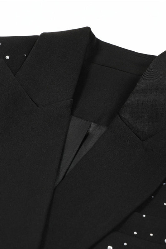 Blazer negro de mujer con solapa de pico y pedrería brillante