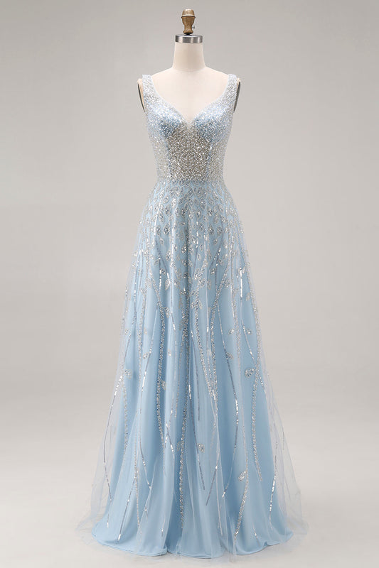 Robe de bal longue bleu clair étincelante coupe évasée, ornée de perles et de sequins