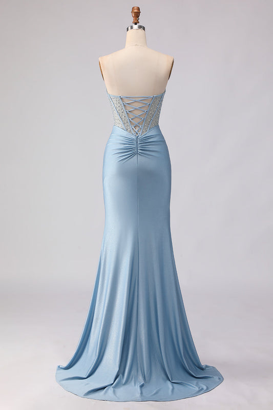 Robe de bal longue sirène bustier bleu ciel, corsage perlé et paillettes