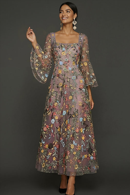 Robe longue de bal mauve brodée à ligne A, avec manches volantées, ornée de motifs floraux