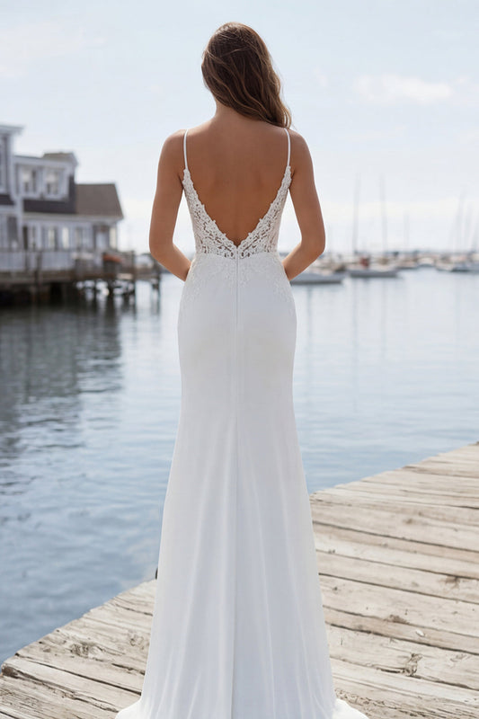 Robe de mariée longue sirène ivoire avec bretelles spaghetti, applications et fente