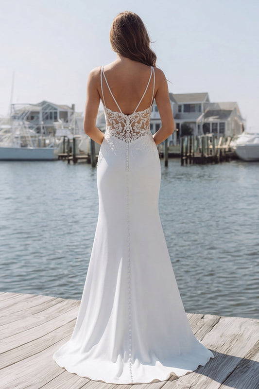 Robe de mariée longue en satin fendu avec applications sirène ivoire