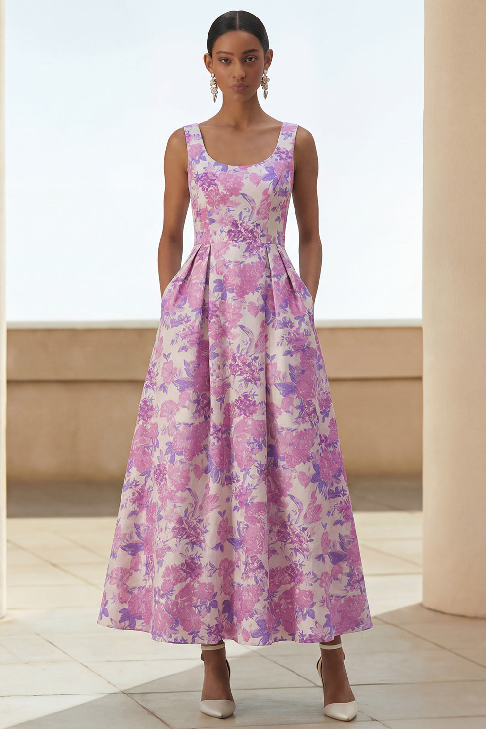 Vestido midi con cuello cuadrado curvado y estampado de flores lilas