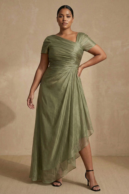 Robe de mariée de la mère de la mariée grande taille coupe évasée, manches courtes et ruchées, couleur sauge poudré