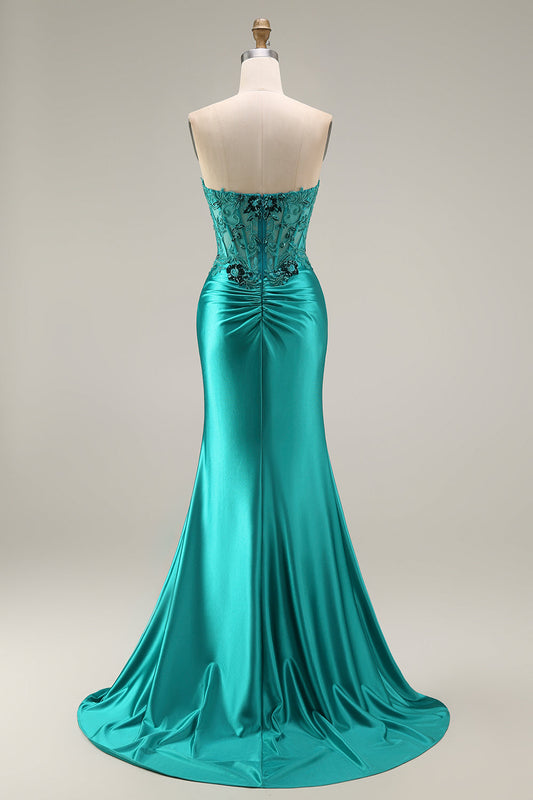 Robe longue de bal sirène en satin paon, bustier cœur, plissée, perles et appliqués, avec fente