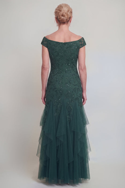 Robe de mère de la mariée longue vert foncé en tulle à volants, col en V et manches
