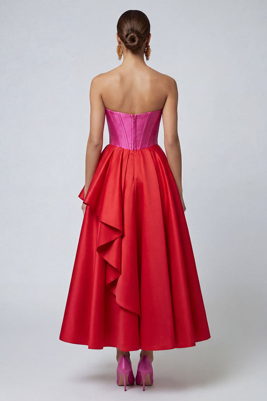Robe de soirée midi corset sans bretelles fuchsia et rouge avec volants et jupe trapèze