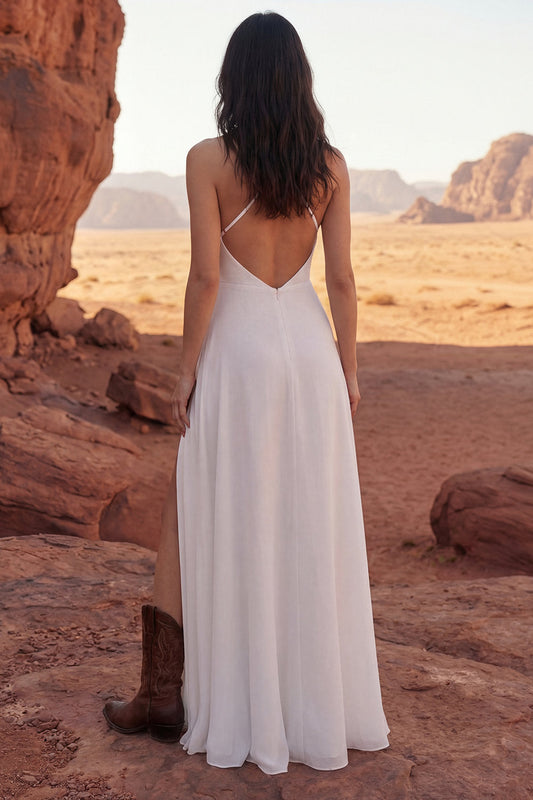 Robe de mariée longue bohème ivoire à volants, coupe trapèze, col halter, avec fente