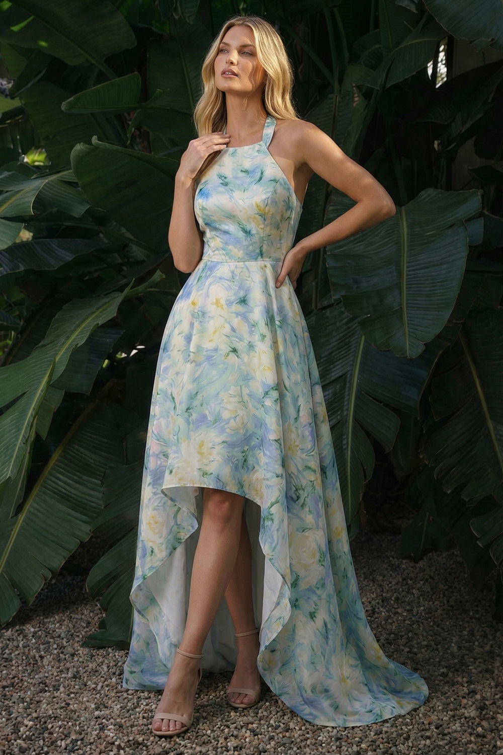 Vestido formal asimétrico floral color verde claro