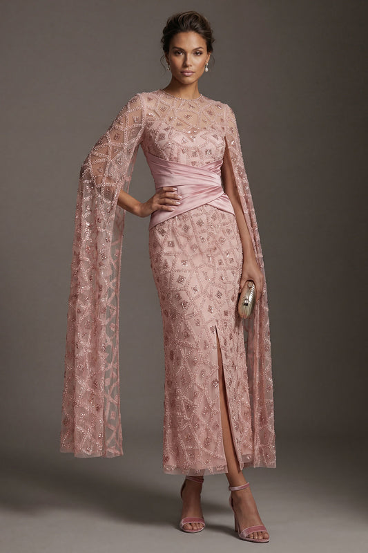 Robe fourreau blush perlée de mère de la mariée à manches courtes