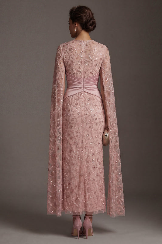 Robe fourreau blush perlée de mère de la mariée à manches courtes