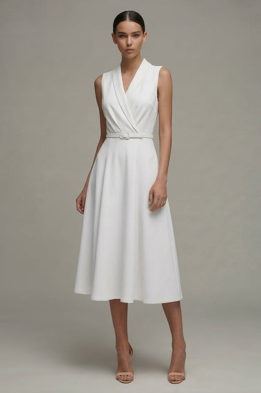 Robe de travail midi trapèze froncée sans manches à col en V blanc