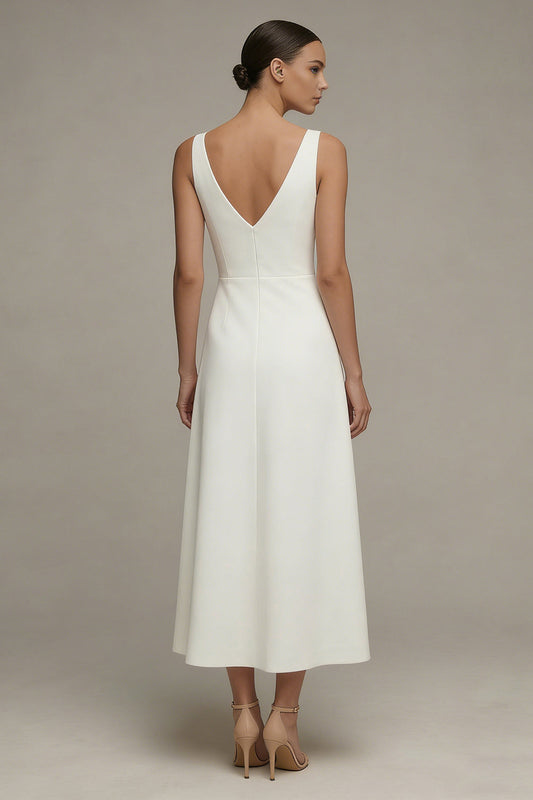 Robe de fiançailles sans manches col en V coupe trapèze satin blanc