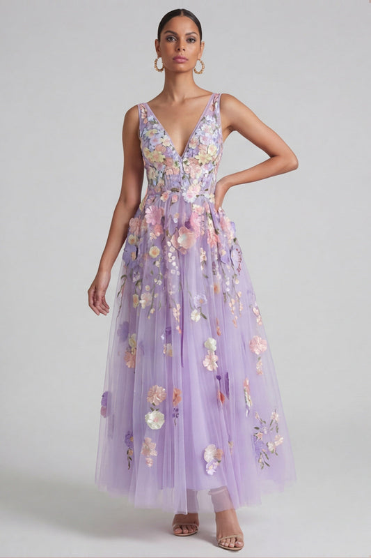 Robe midi florale évasée à col en V avec applications lilas