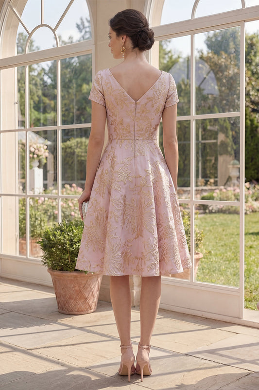 Robe midi en jacquard, ligne A, col en V, motif floral, manches courtes, couleur blush