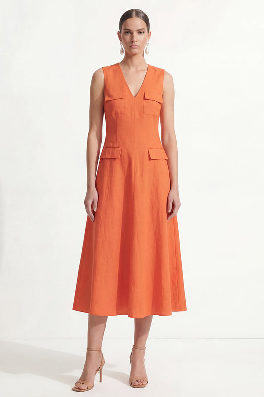 Robe de travail midi en satin évasée orange à col en V