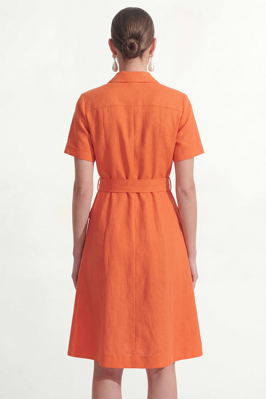 Vestido corto de trabajo naranja con solapa con muescas y cinturón