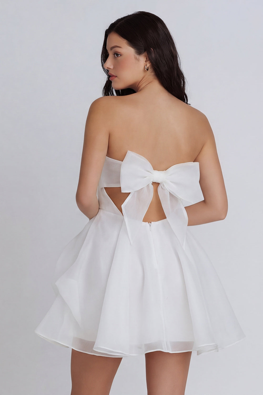 Robe Courte Sans Bretelles en Tulle Ivoire Froncée Ligne A avec Nœud