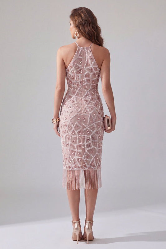 Robe de cocktail dos nu mi-longue fourreau à volants perlée et frangée en lurex scintillant