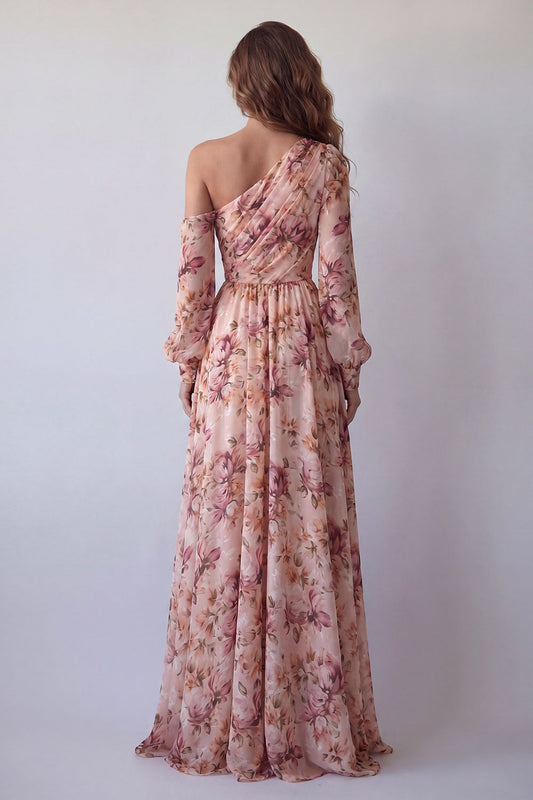 Robe longue rose à fleurs à manches longues et coupe trapèze avec fente et épaule dénudée