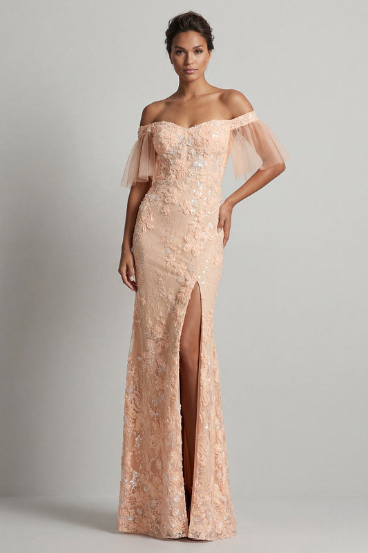 Longue robe de soirée sirène couleur pêche brodée de perles et de fleurs avec fente pour mère de la mariée