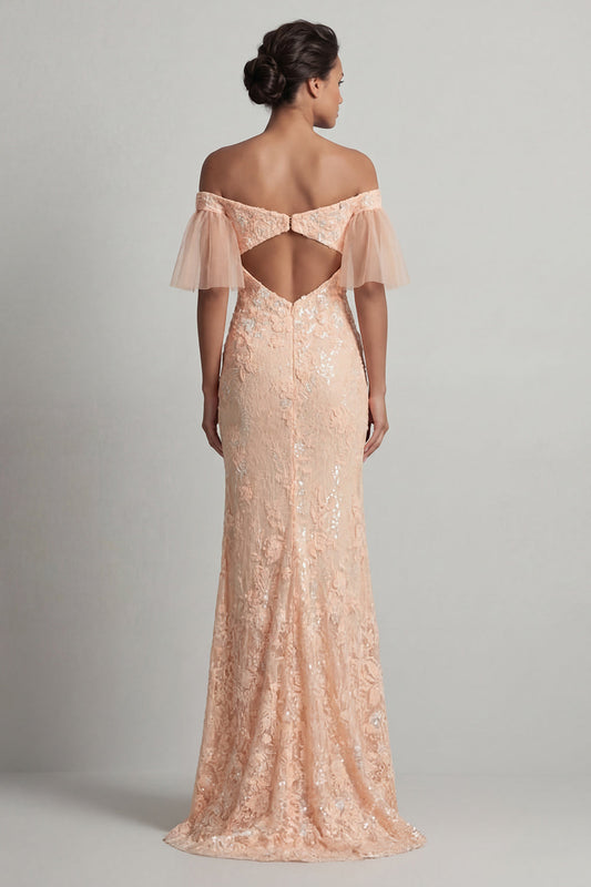 Longue robe de soirée sirène couleur pêche brodée de perles et de fleurs avec fente pour mère de la mariée