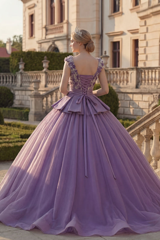 Robe de bal de Quinceanera violette à col en V et appliqués fleuris