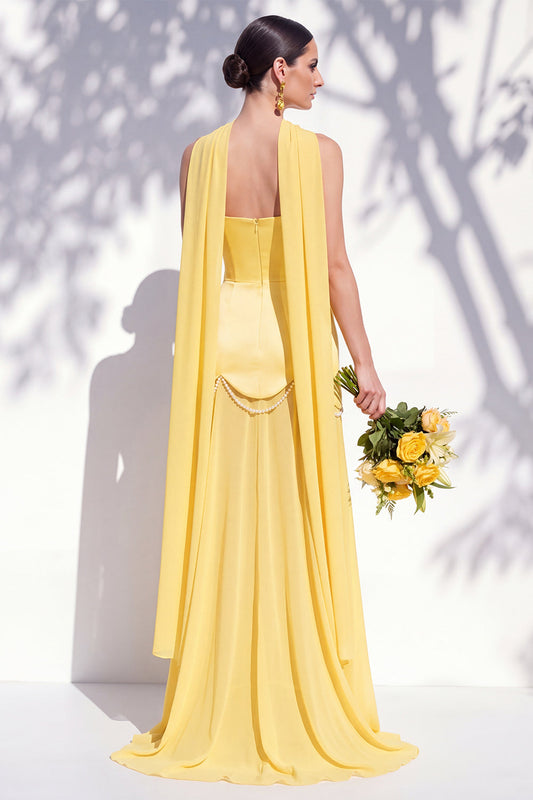 Robe de demoiselle d'honneur trapèze jaune sans bretelles avec foulard
