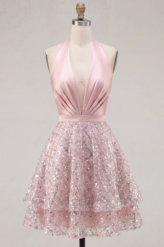 Robe de bal courte en satin fard à joues avec sequins froncés et col montant licou