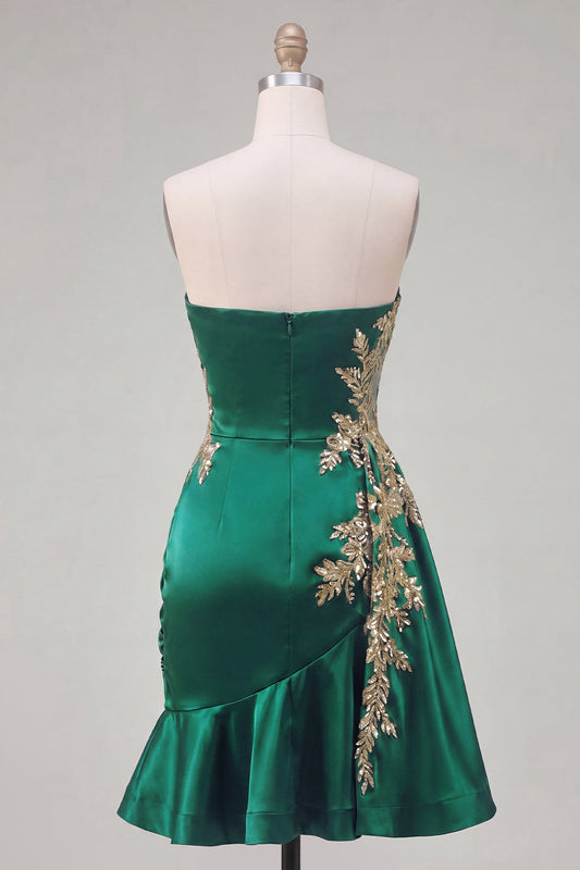 Robe Courte de Bal Vert Foncé en Satin Moulante Cœur Froncée Pailletée avec Ceinture