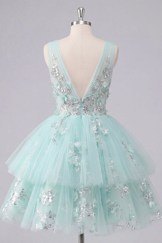 Robe de bal trapèze vert menthe à col en V en tulle et appliqués floraux