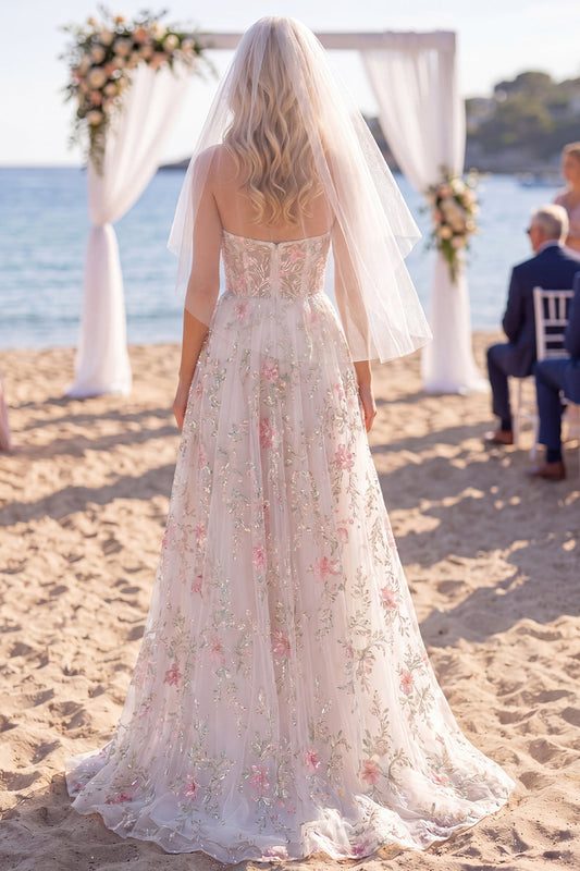 Vestido de Novia Strapless Línea A Corte Barrido con Flores Rosas Brillantes y Velos