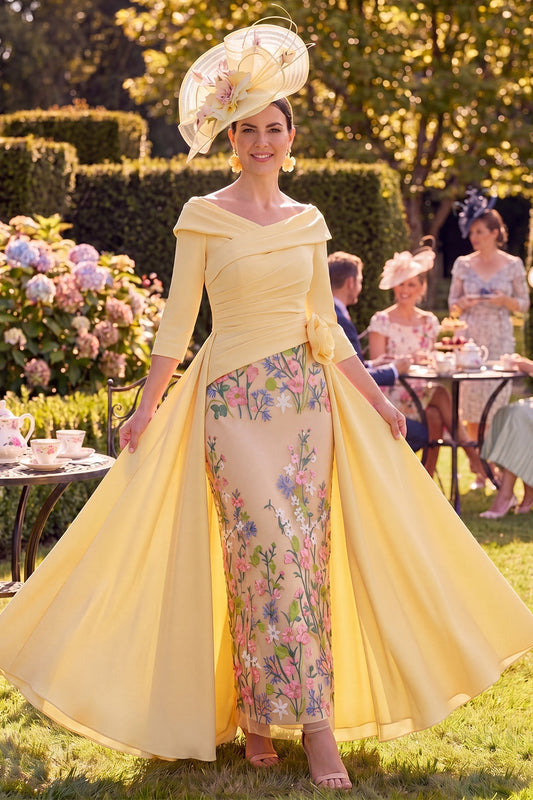 Robe fourreau longue moulante froncée florale jaune pour la mère de la mariée avec manches 3/4