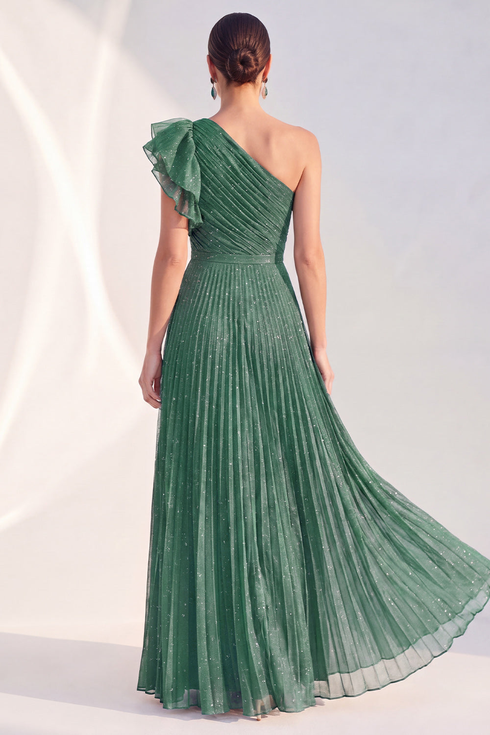 Robe longue de mère de la mariée plissée à volants et paillettes, coupe trapèze asymétrique bleu marine