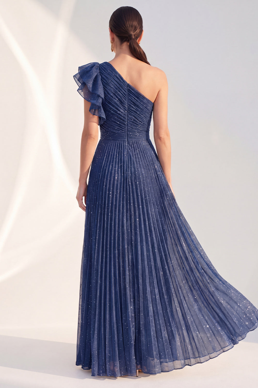 Robe longue de mère de la mariée plissée à volants et paillettes, coupe trapèze asymétrique bleu marine