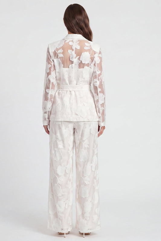 Trajes de mujer de 2 piezas de color marfil con solapa con muescas y estampado floral