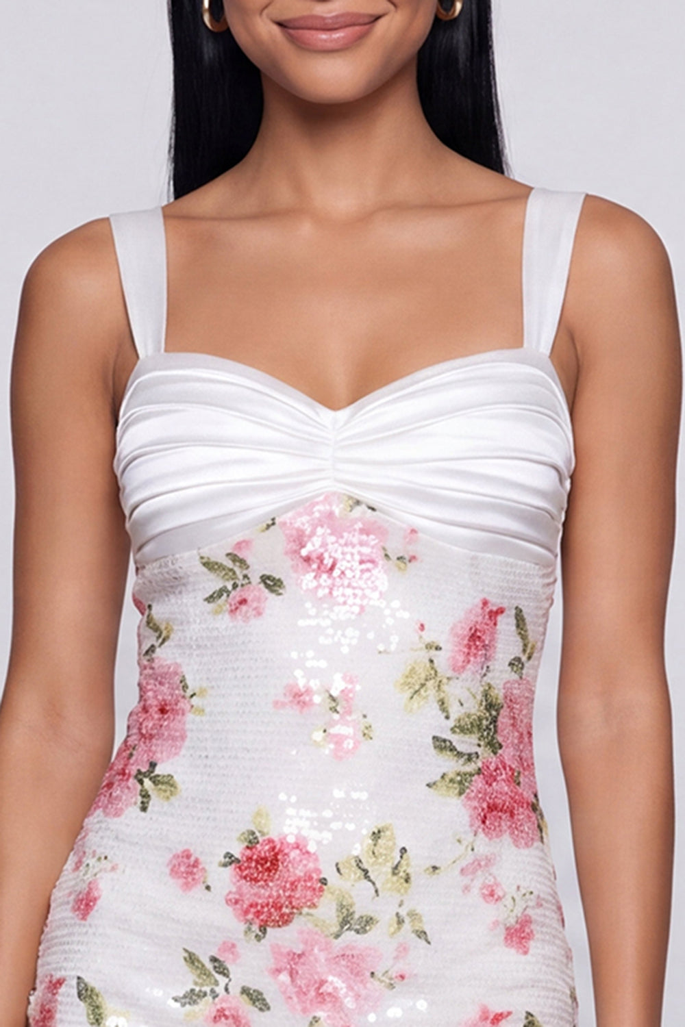 Robe de bal de rentrée ajustée, ornée de sequins, de drapés et d'un nœud, motif floral ivoire