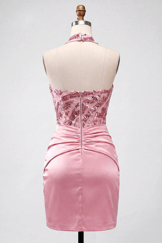 Vestido de fiesta de lentejuelas con fruncido rosa sin tirantes ceñido al cuerpo