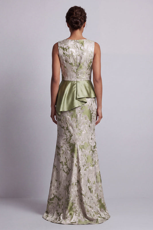 Robe de sirène longue fleurie vert clair avec ruchés et ceinture pour la mère de la mariée