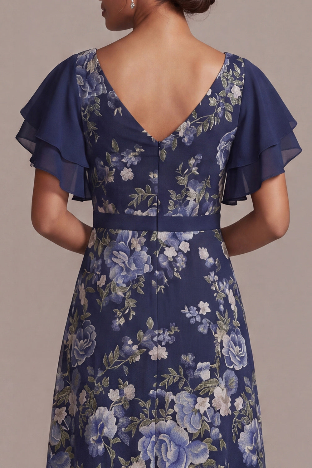 Robe mi-longue évasée à col en V fleuri bleu marine avec fente pour mère de la mariée