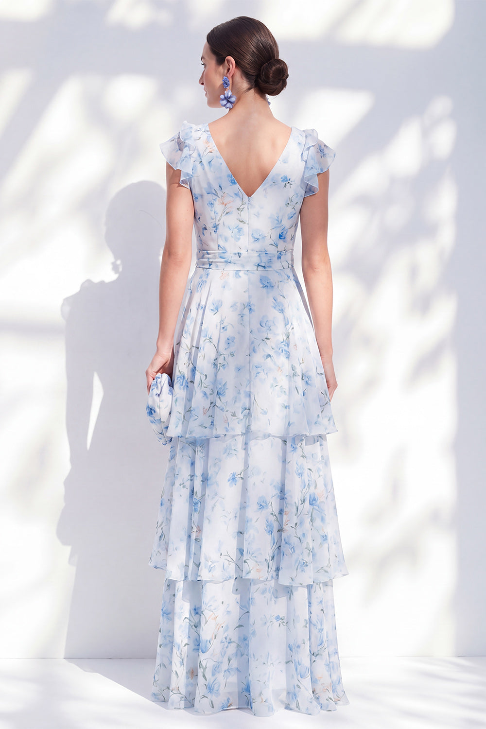 Robe longue de mère de la mariée en mousseline de soie, coupe trapèze, bleu floral, col en V, à plusieurs niveaux, à volants, avec ceinture