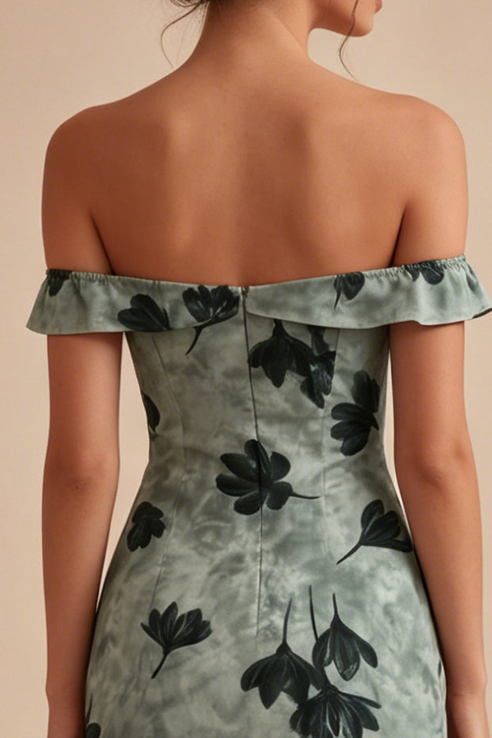 Robe de bal de fin d'année vert moulante courte à fleurs et épaules dénudées