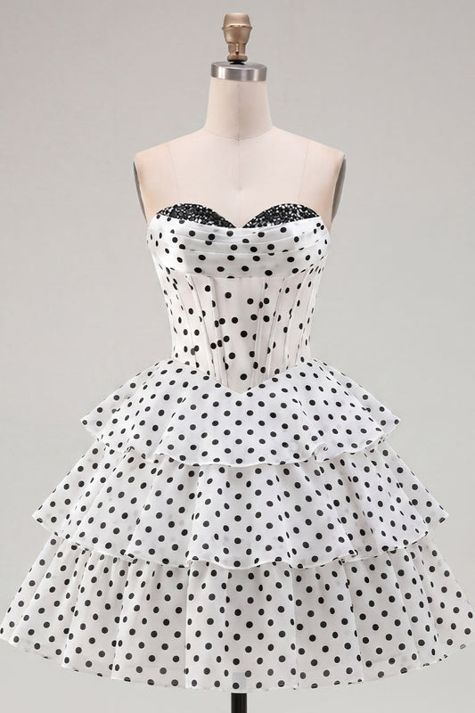 Robe de bal de fin d'année plissée, trapèze, bustier cœur, à plusieurs niveaux, blanche
