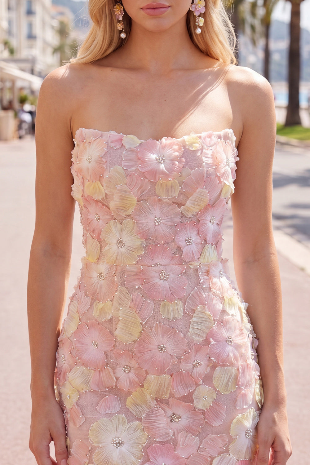 Robe de soirée bustier courte moulante rose à fleurs avec perles