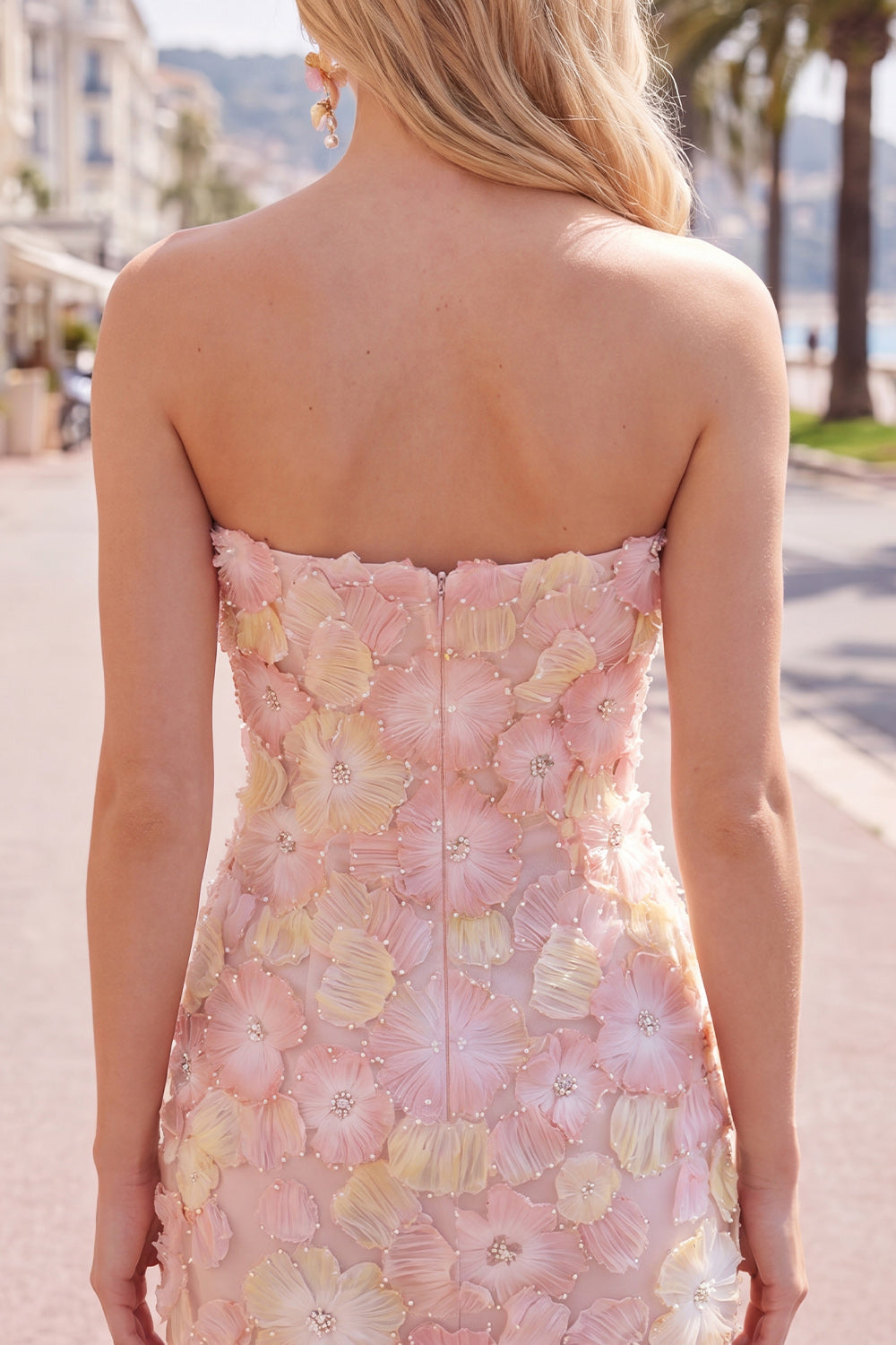 Robe de soirée bustier courte moulante rose à fleurs avec perles