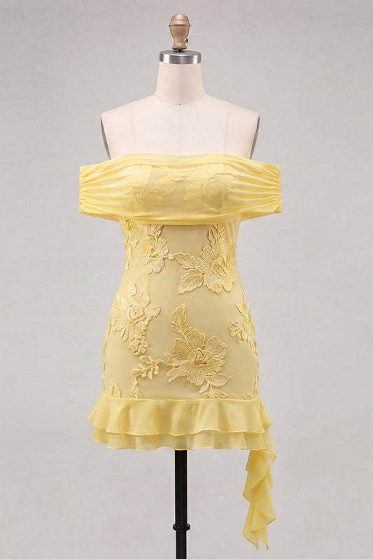 Vestido de fiesta de bienvenida ajustado amarillo floral con volantes y hombros descubiertos