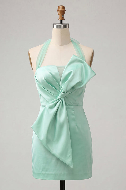 Robe de bal moulante vert menthe à col licou en satin, dos lacé avec nœud