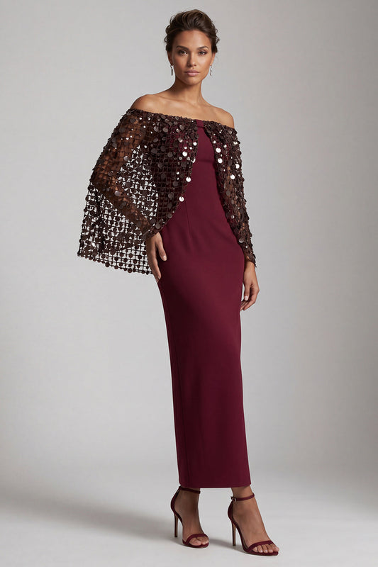 Robe de mariée mi-longue sirène bordeaux avec cape et épaules dénudées pour la mère de la mariée