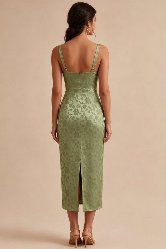 Robe mi-longue fourreau vert clair en satin froncé à fleurs avec fente